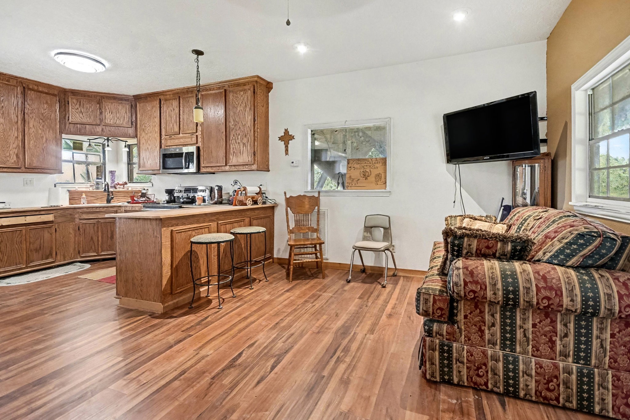 Crosby, Texas, 77532, United States, 3 Bedrooms Bedrooms, ,4 BathroomsBathrooms,Residential,For Sale,1994750