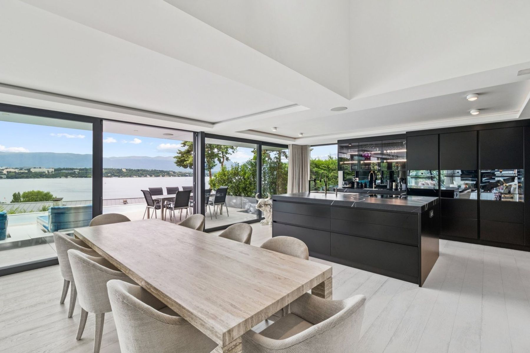  Splendid modern house with lake view - 物件實景