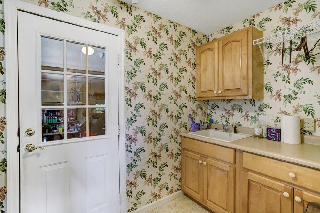 Young Harris, Georgia, 30582, United States, 3 Bedrooms Bedrooms, ,3 BathroomsBathrooms,Residential,For Sale,1979035