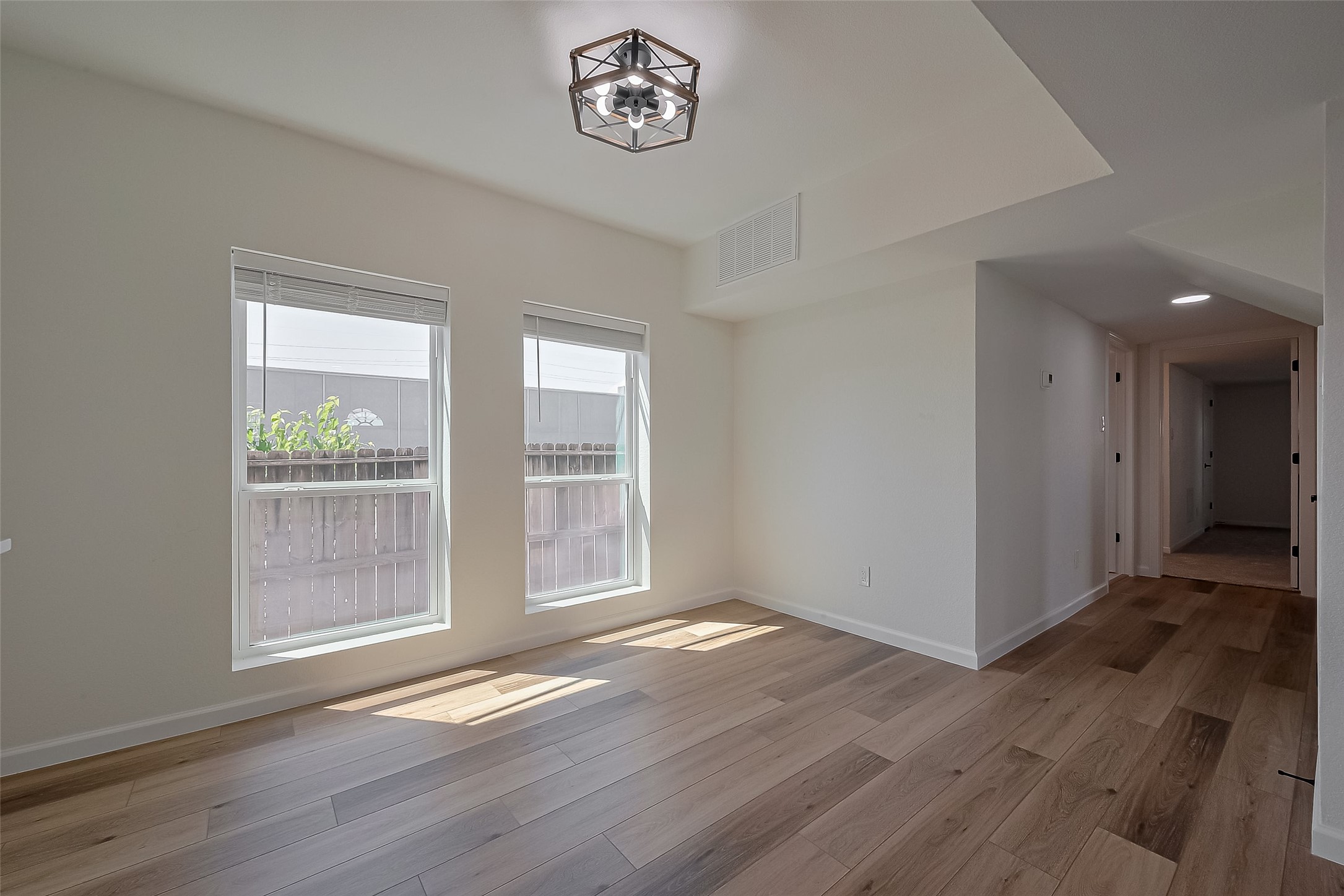 Houston, Texas, 77057, United States, 8 Bedrooms Bedrooms, ,5 BathroomsBathrooms,Residential,For Sale,1942017
