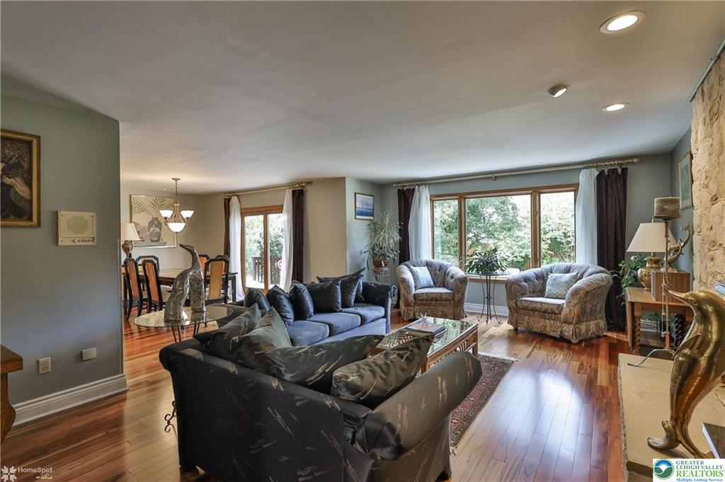 Bethlehem, Pennsylvania, 18017-3771, United States, 3 Bedrooms Bedrooms, ,3 BathroomsBathrooms,Residential,For Sale,2048203