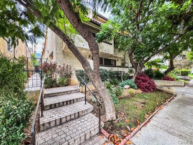 Glendale, California, 91202, United States, 2 Bedrooms Bedrooms, ,Residential,For Sale,1993886