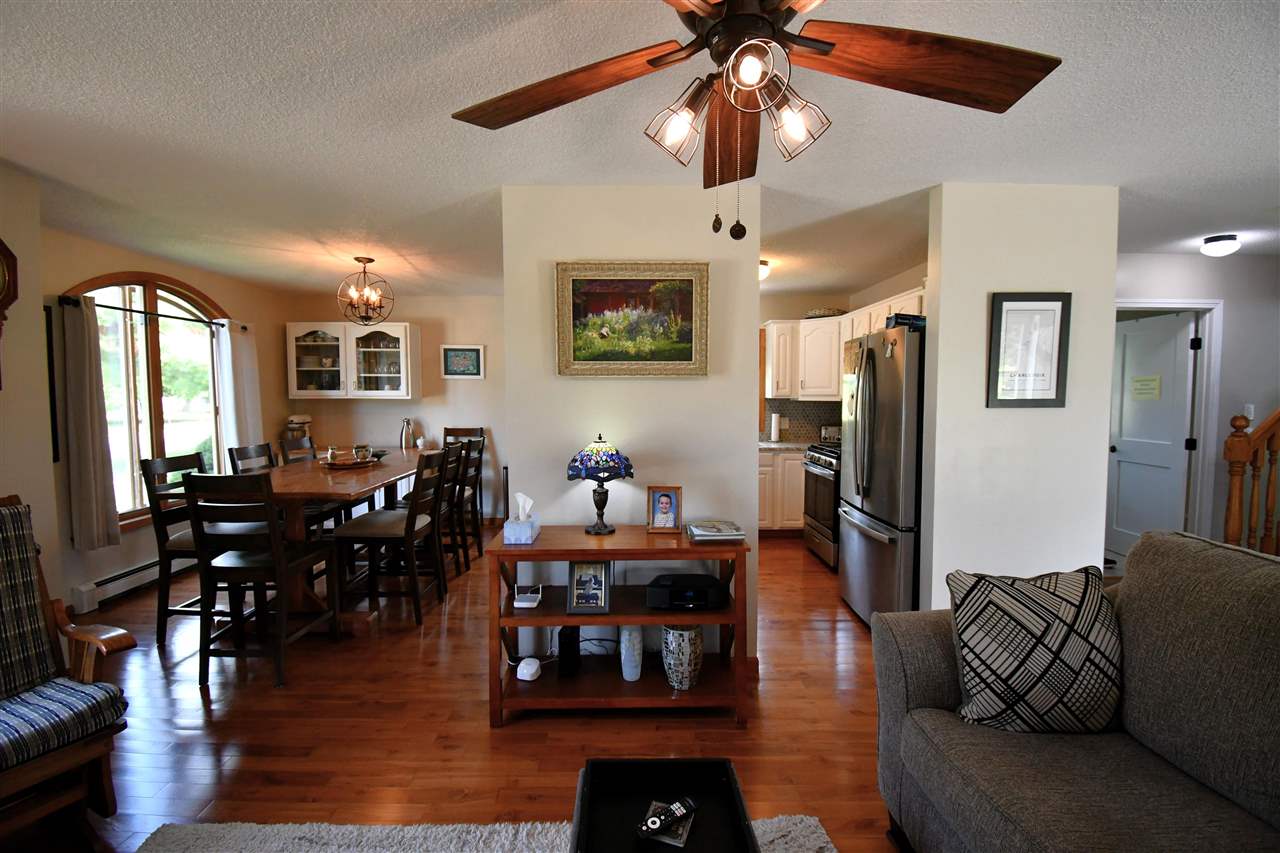 Charlevoix, Michigan, 49720, United States, 5 Bedrooms Bedrooms, ,5 BathroomsBathrooms,Residential,For Sale,1948614