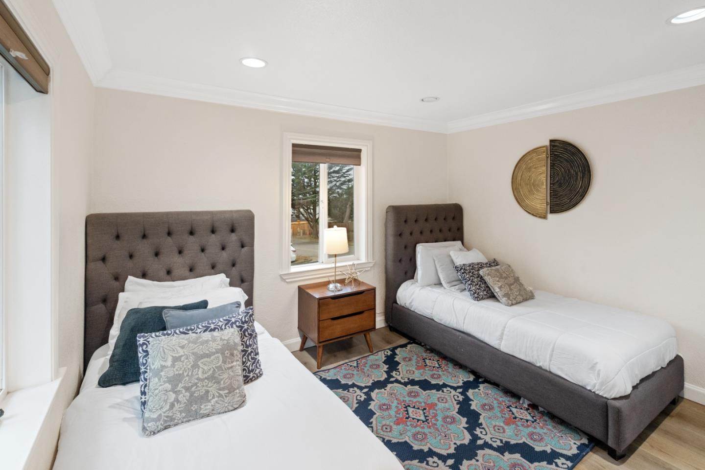 Pacifica, California, 94044, United States, 4 Bedrooms Bedrooms, ,5 BathroomsBathrooms,Residential,For Sale,1988346