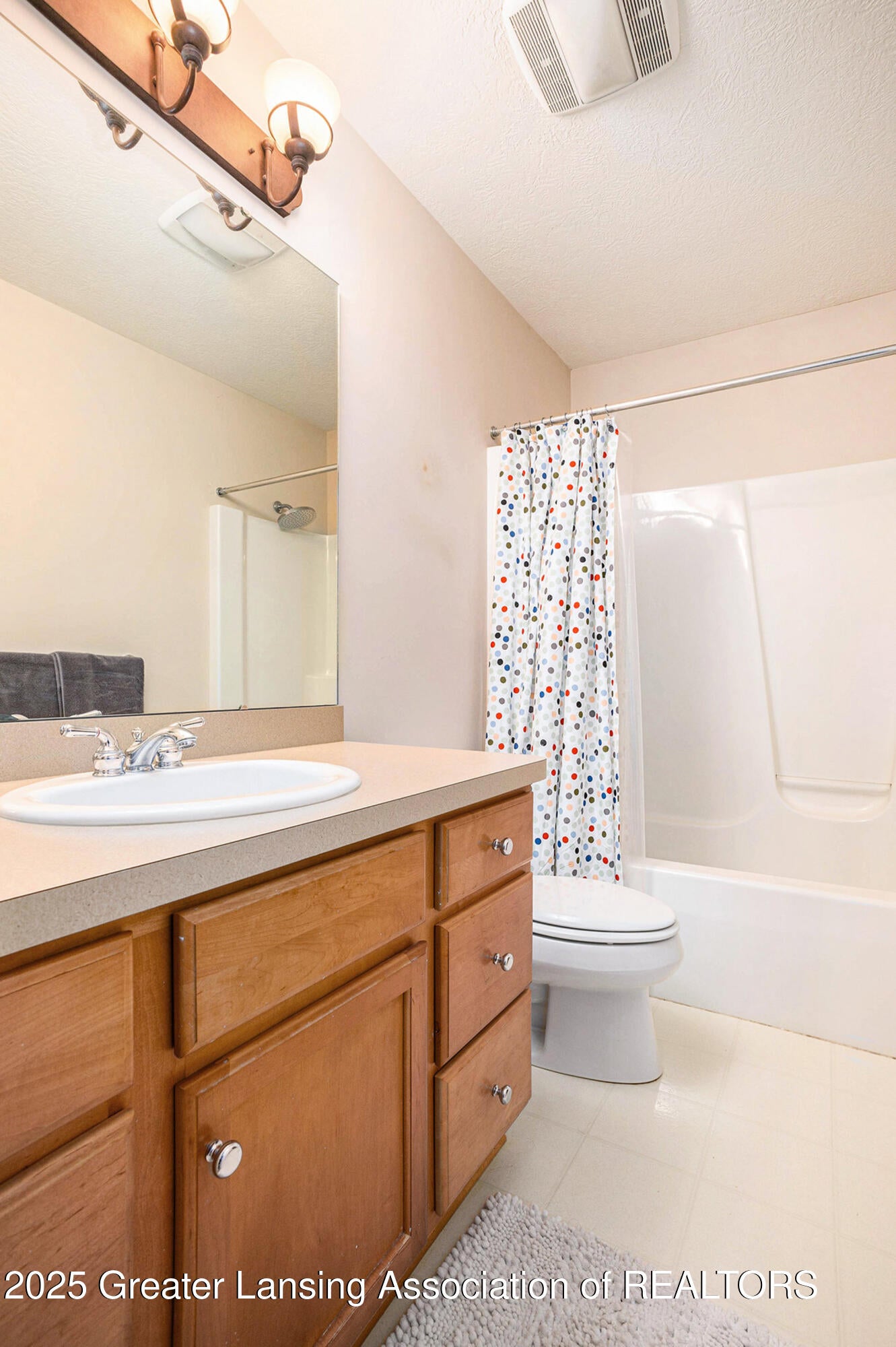 DeWitt, Michigan, 48820, United States, 4 Bedrooms Bedrooms, ,4 BathroomsBathrooms,Residential,For Sale,1911647