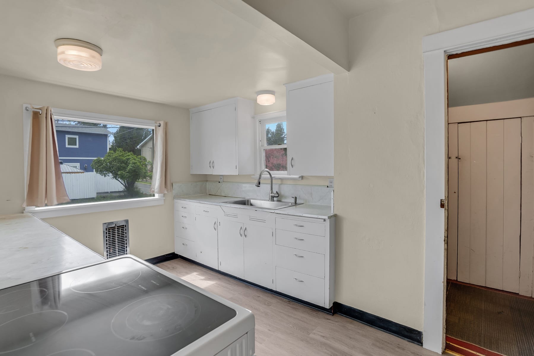  1605 NW 1st Street Bend, OR 97703 - 物件實景