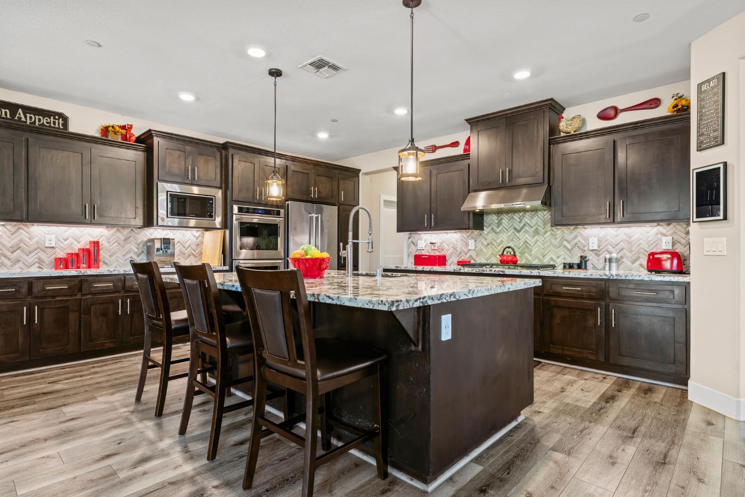 Roseville, California, 95747, United States, 5 Bedrooms Bedrooms, ,5 BathroomsBathrooms,Residential,For Sale,1943893