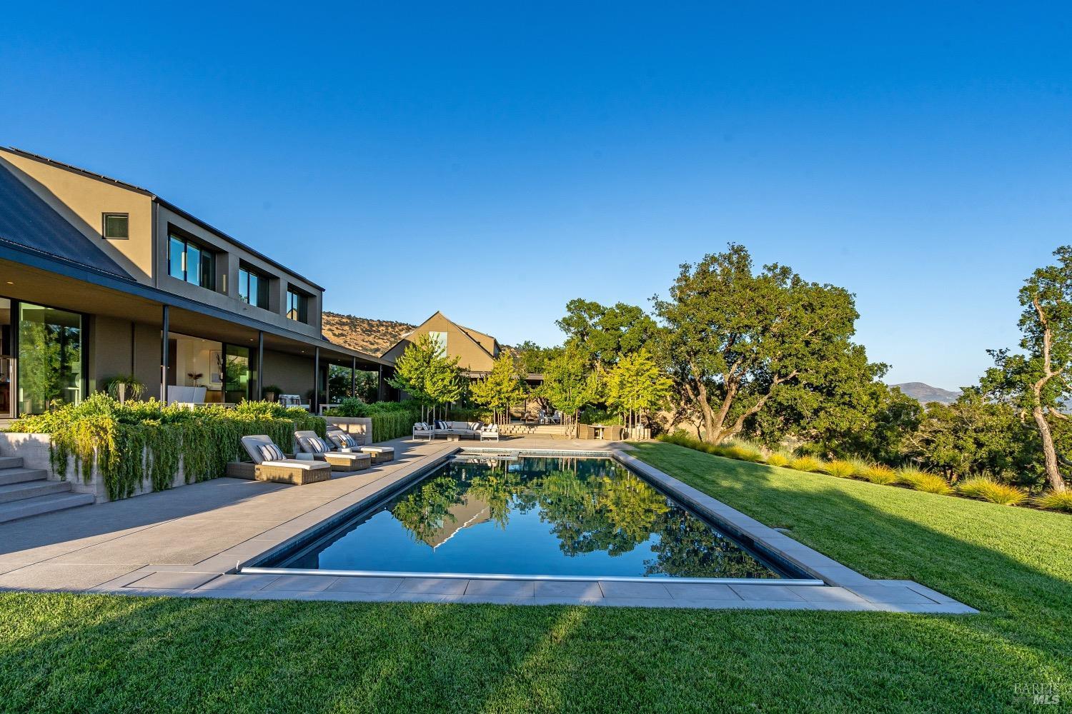 Napa, California, 94558, United States, 5 Bedrooms Bedrooms, ,8 BathroomsBathrooms,Residential,For Sale,1898720