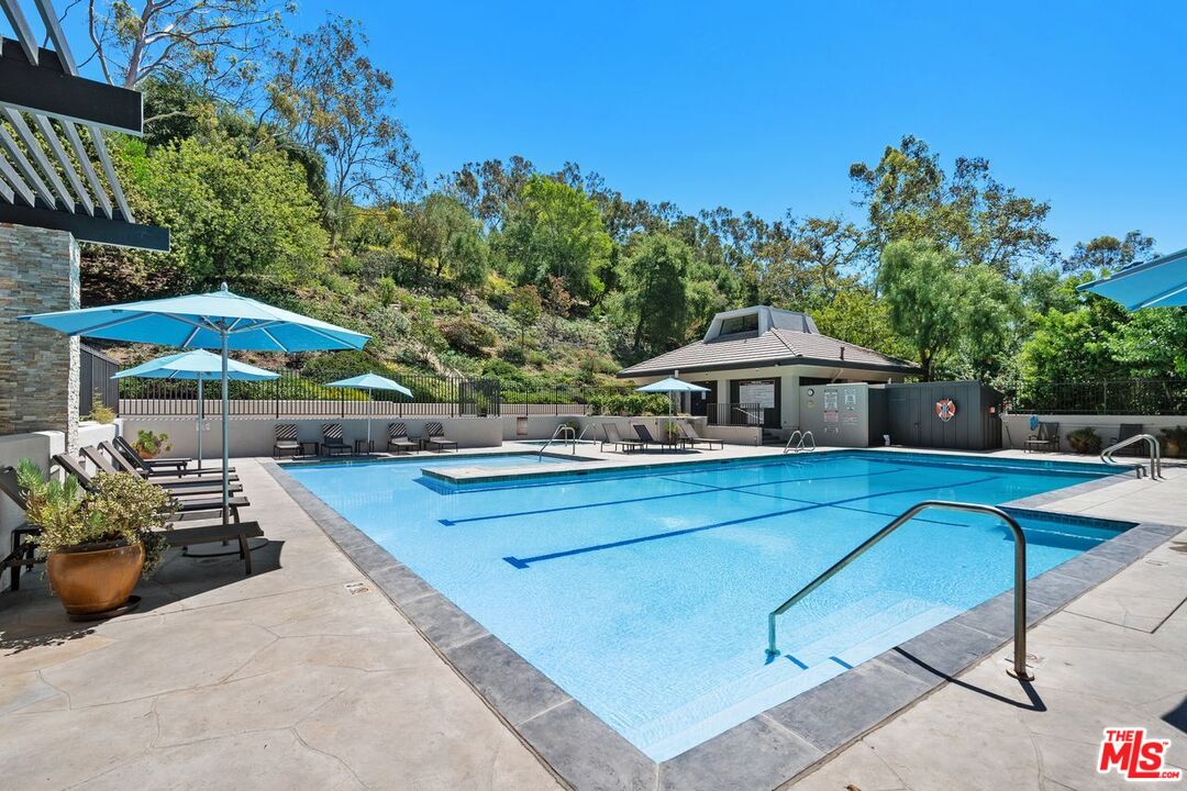 Los Angeles, California, 90077, United States, 3 Bedrooms Bedrooms, ,3 BathroomsBathrooms,Residential,For Sale,1933289