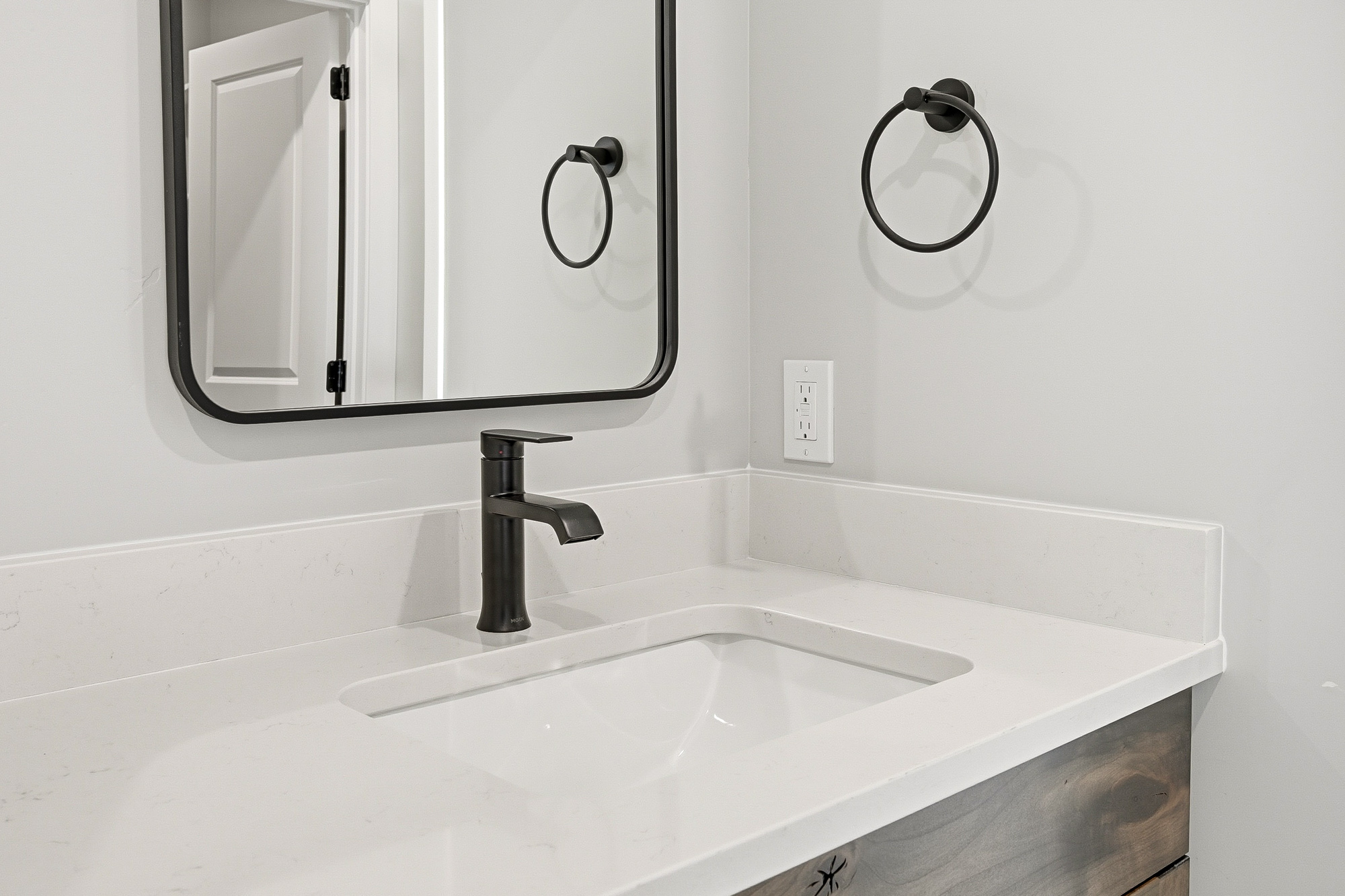 Cedar City, Utah, 84720, United States, 6 Bedrooms Bedrooms, ,4 BathroomsBathrooms,Residential,For Sale,1978281