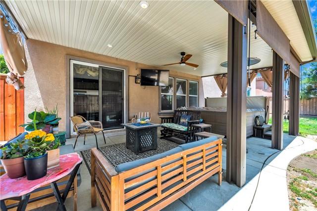 HEMET, California, 92545, United States, 4 Bedrooms Bedrooms, ,3 BathroomsBathrooms,Residential,For Sale,1826972