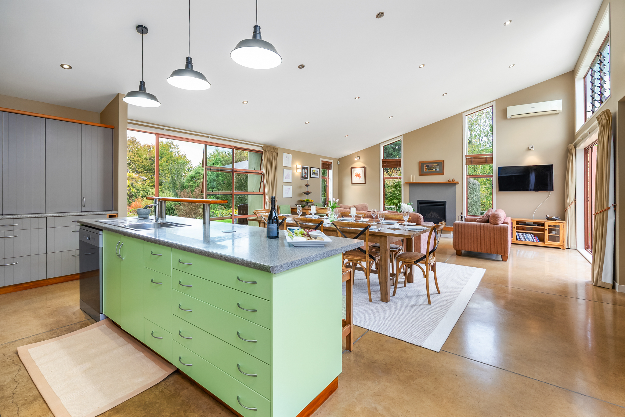  What Dreams are Made of and Memories are Made - 物件實景