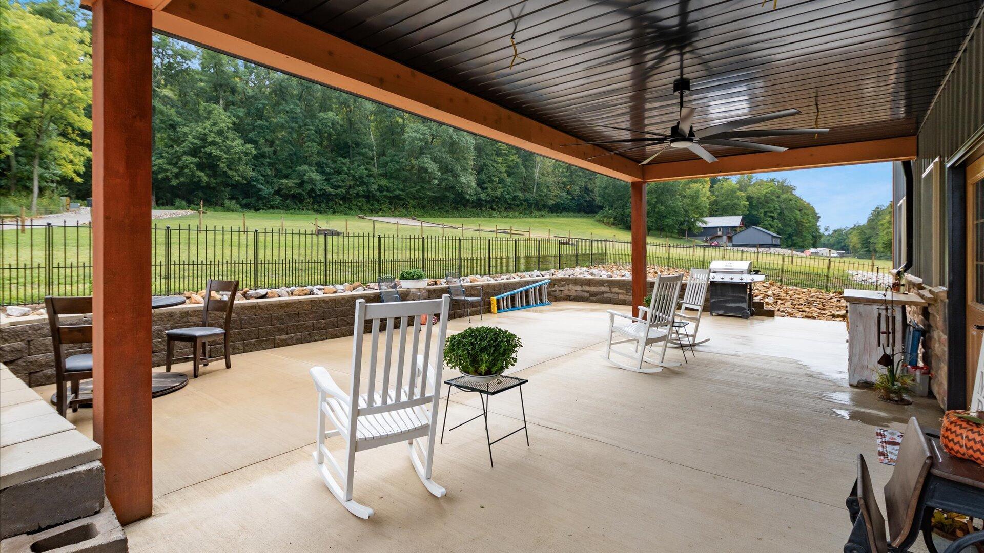 Frazeysburg, Ohio, 43822, United States, 3 Bedrooms Bedrooms, ,2 BathroomsBathrooms,Residential,For Sale,1942173