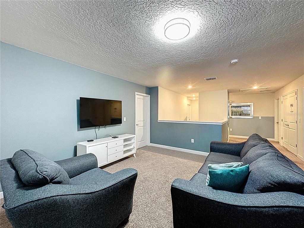 Davenport, Florida, 33896, United States, 8 Bedrooms Bedrooms, ,5 BathroomsBathrooms,Residential,For Sale,1992116