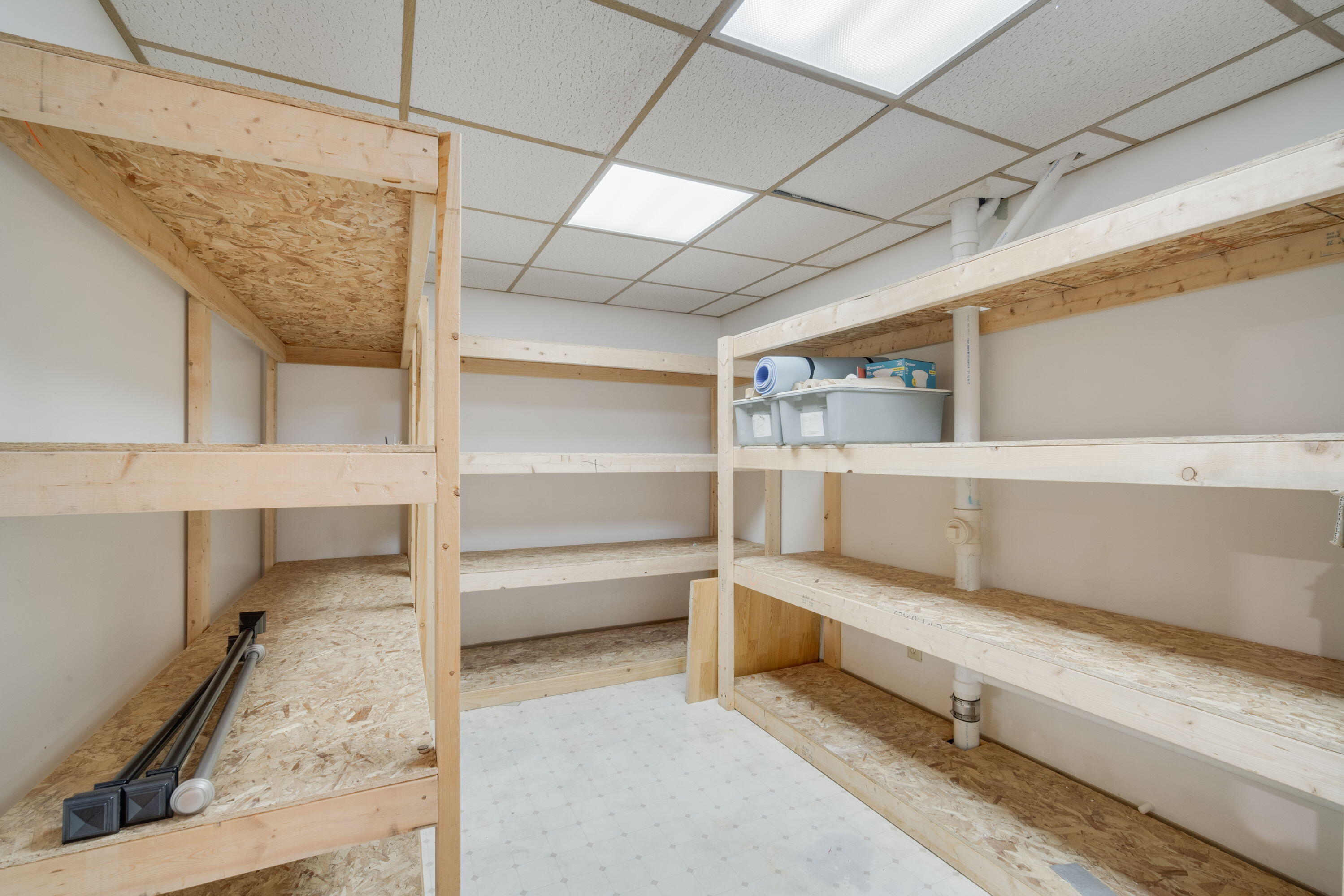 Saukville, Wisconsin, 53080, United States, 3 Bedrooms Bedrooms, ,4 BathroomsBathrooms,Residential,For Sale,2012591