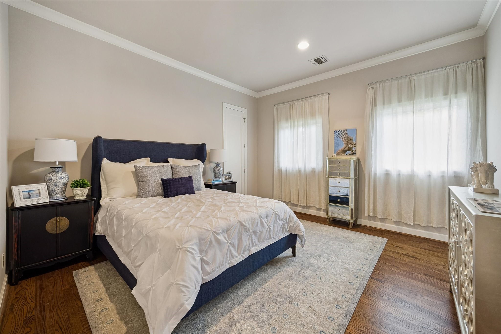  2102 Mcclendon Street - 物件實景