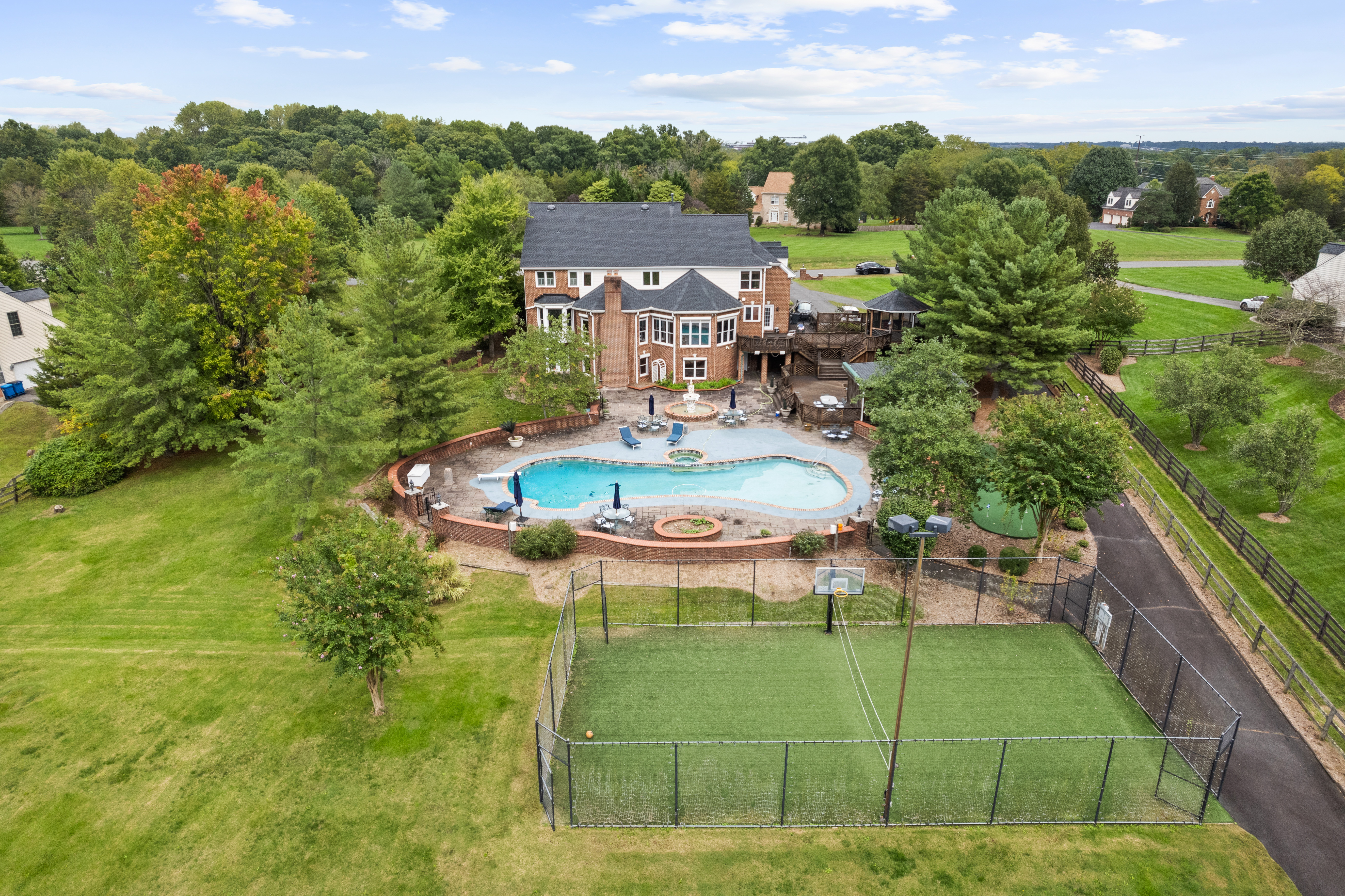  5340 Chandley Farm Circle, Centreville, VA, 20120 - 物件實景