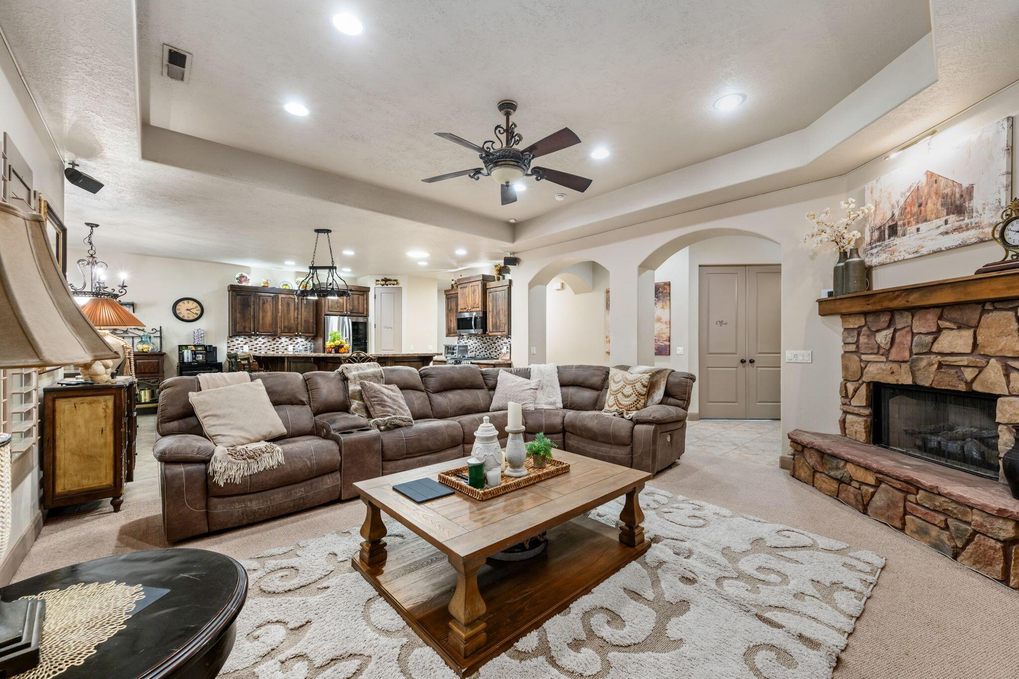 St George, Utah, 84790, United States, 4 Bedrooms Bedrooms, ,3 BathroomsBathrooms,Residential,For Sale,1931400