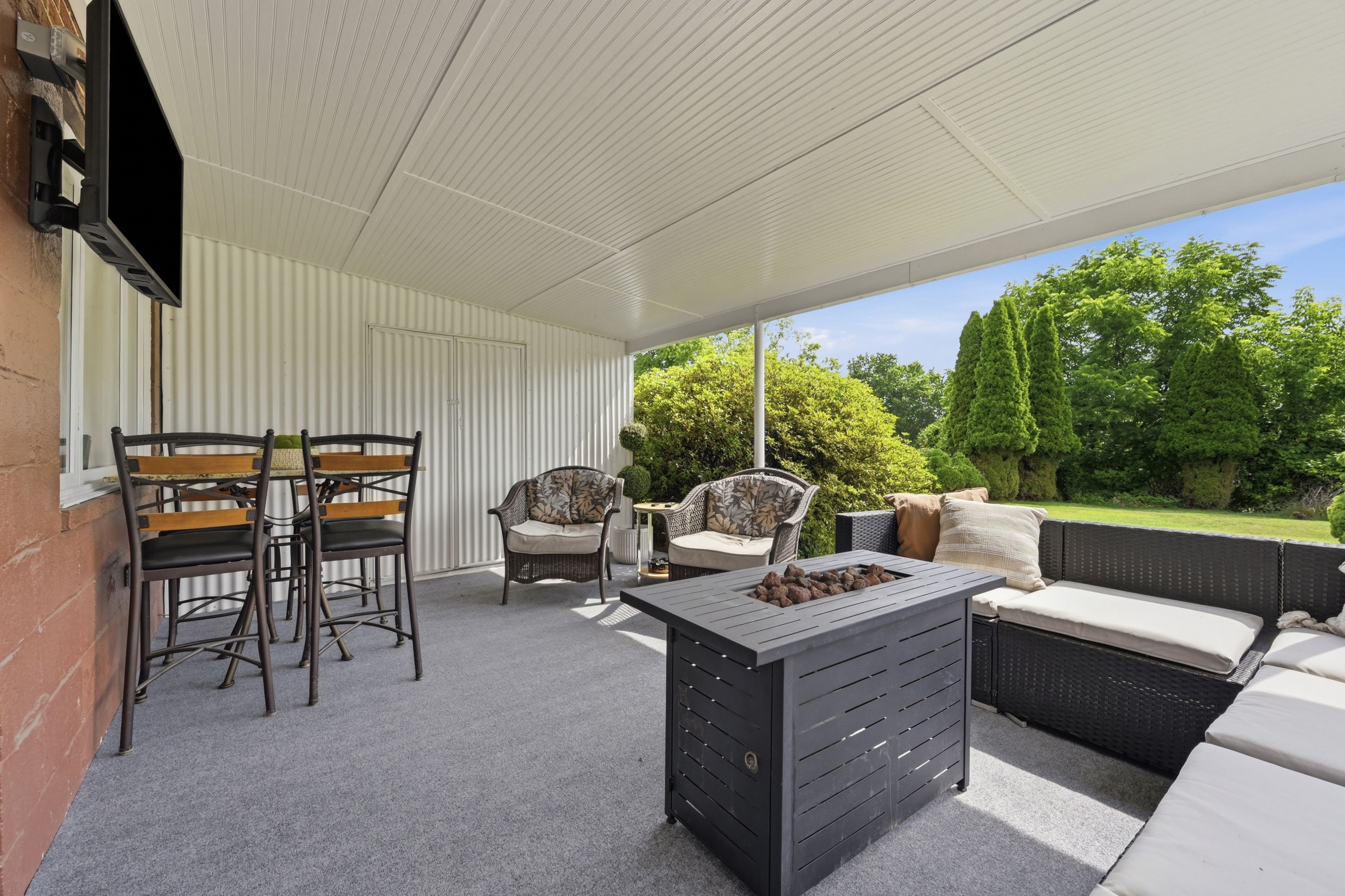  2456 Silver Oak Drive, Pittsburgh, PA 15220 - 物件實景