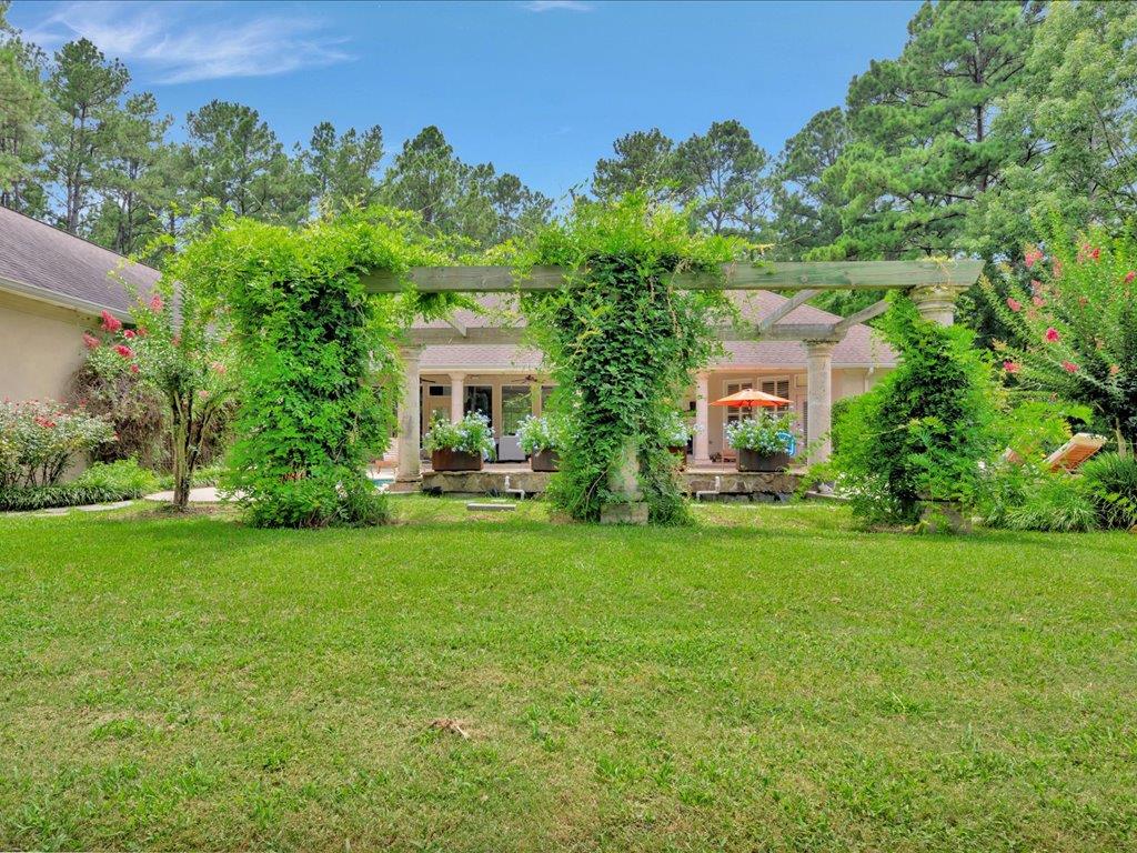 Lufkin, Texas, 75901, United States, 4 Bedrooms Bedrooms, ,5 BathroomsBathrooms,Residential,For Sale,1979665