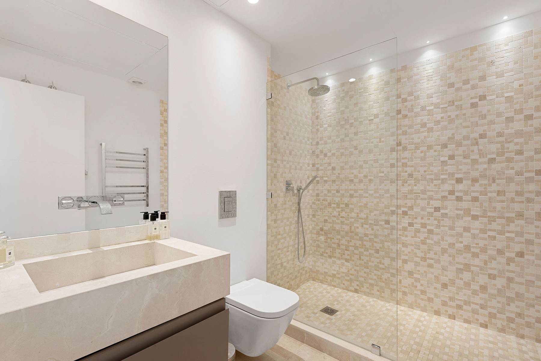  South-Facing duplex apartment with sea views in Nueva Andalucía - 物件實景