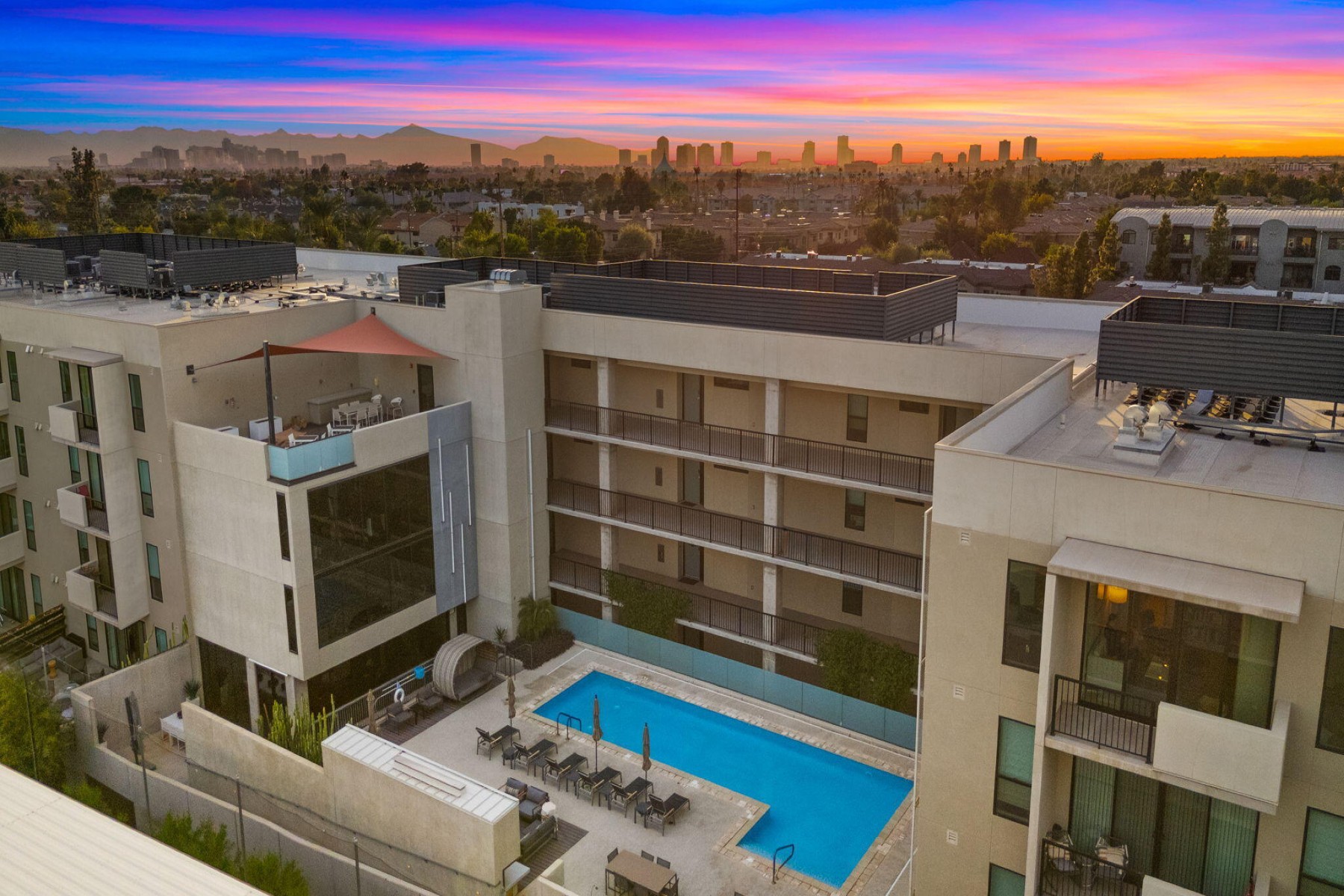  2300 E Campbell Avenue  Phoenix, AZ - 物件實景