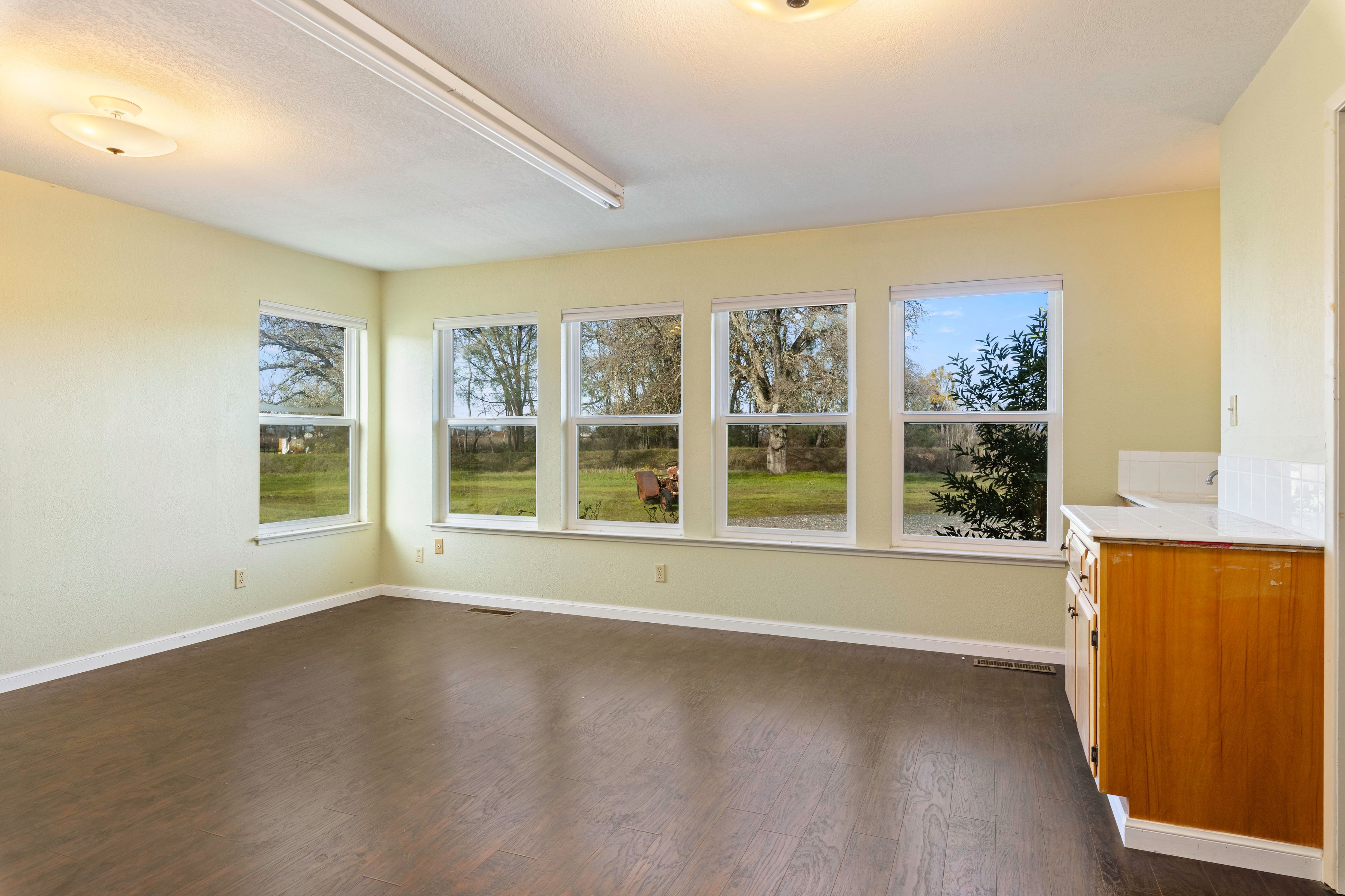  4962 Gaddy Lane - 物件實景