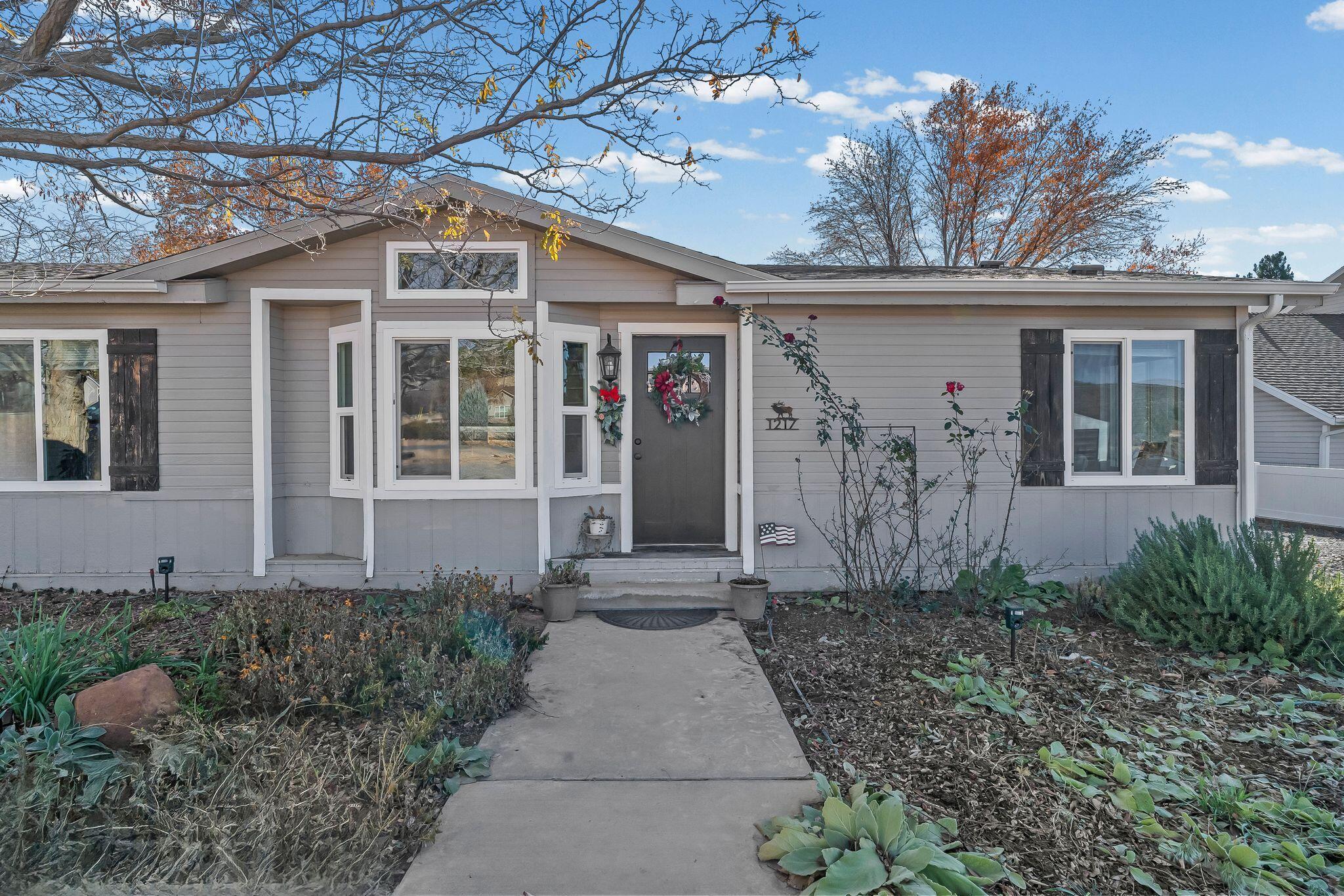 St George, Utah, 84770, United States, 6 Bedrooms Bedrooms, ,3 BathroomsBathrooms,Residential,For Sale,2005357