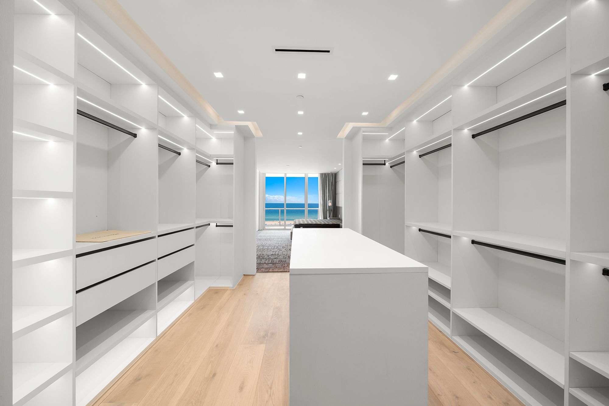 100 S Pointe Dr, Miami Beach, FL, 33139 - 物件實景