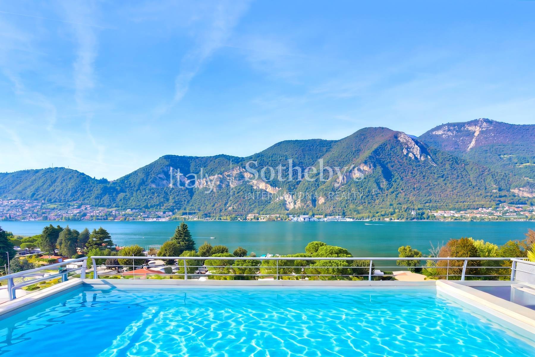  Stunning Penthouse with Pool and Lake Iseo Views - 物件實景
