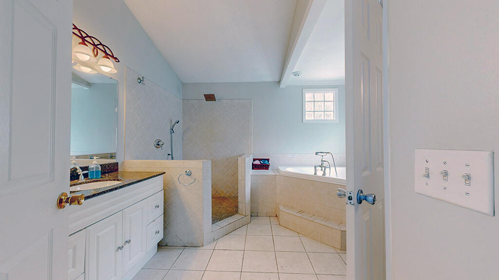 3329 Lake View Circle, Melbourne, Florida, 32934, United States, 4 Bedrooms Bedrooms, ,3 BathroomsBathrooms,Residential,For Sale,3329 Lake View Circle,1482644