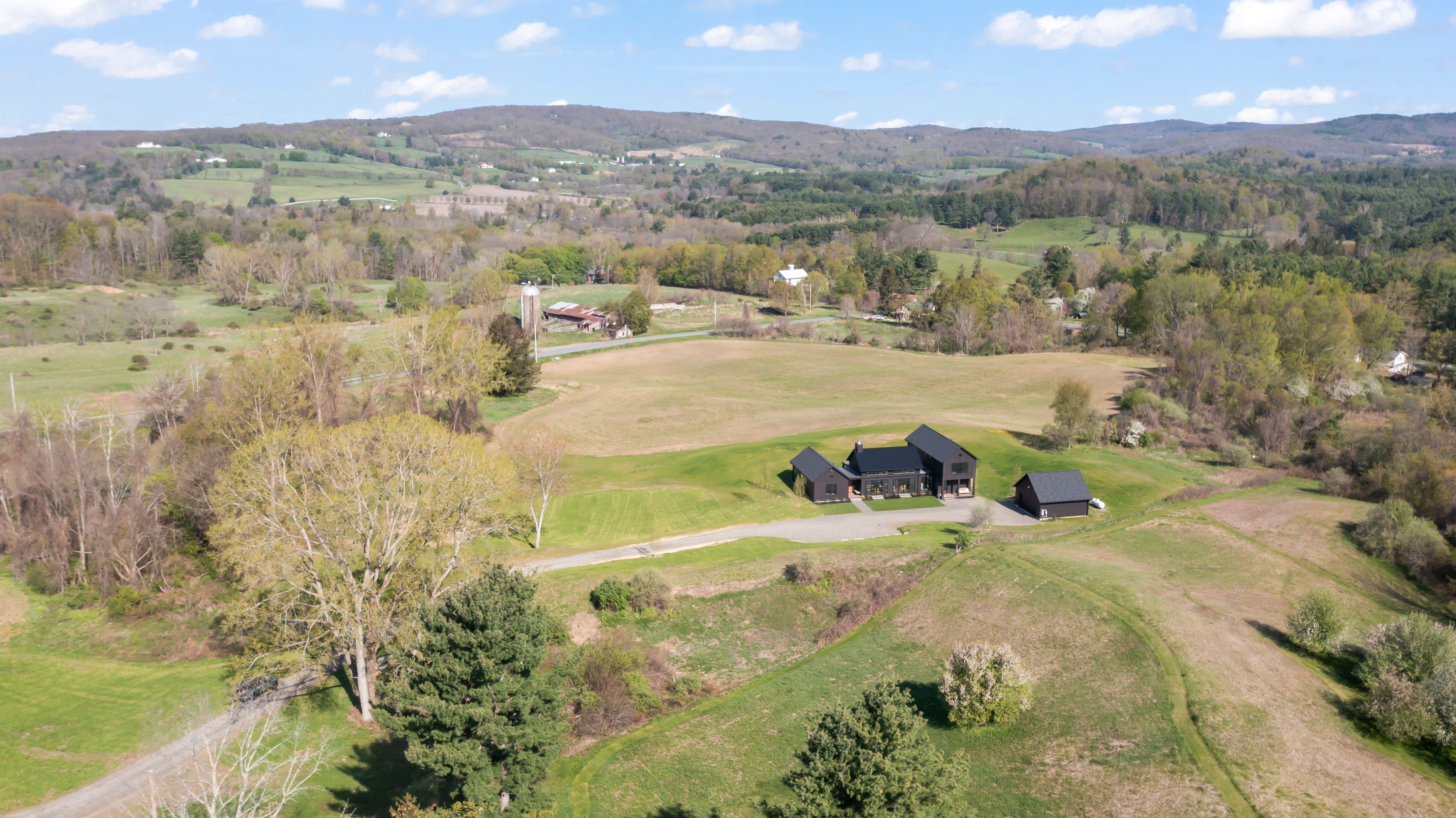  110 Mansfield Road, Hillsdale, NY 12529 - 物件實景