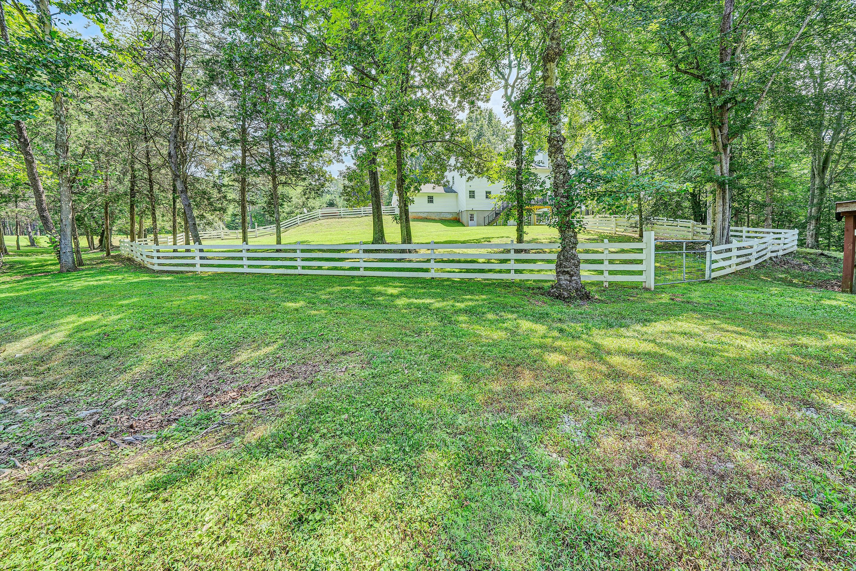 Bedford, Virginia, 24523, United States, 4 Bedrooms Bedrooms, ,4 BathroomsBathrooms,Residential,For Sale,1914324