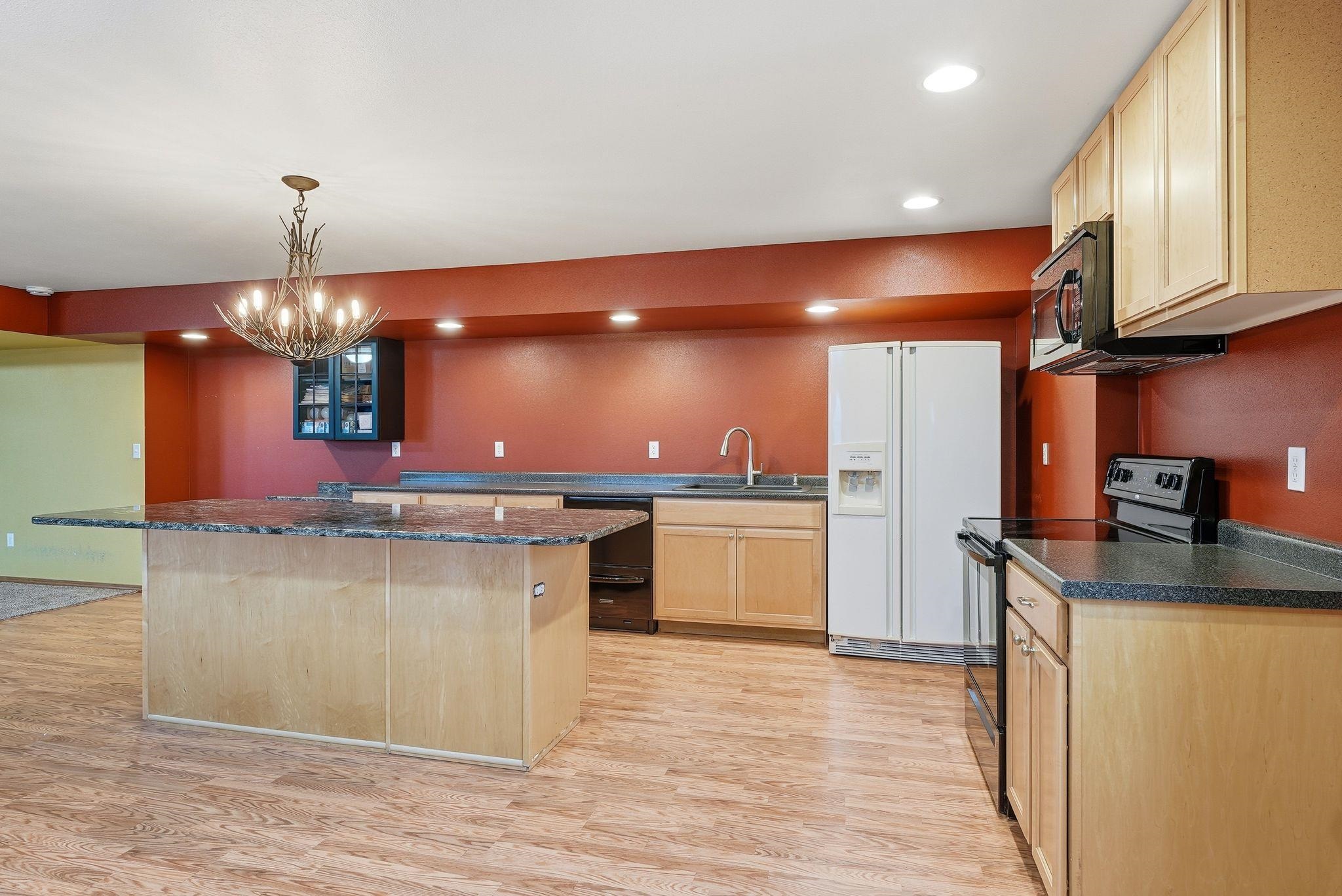 Seven Bays, Washington, 99122, United States, 5 Bedrooms Bedrooms, ,3 BathroomsBathrooms,Residential,For Sale,1992977