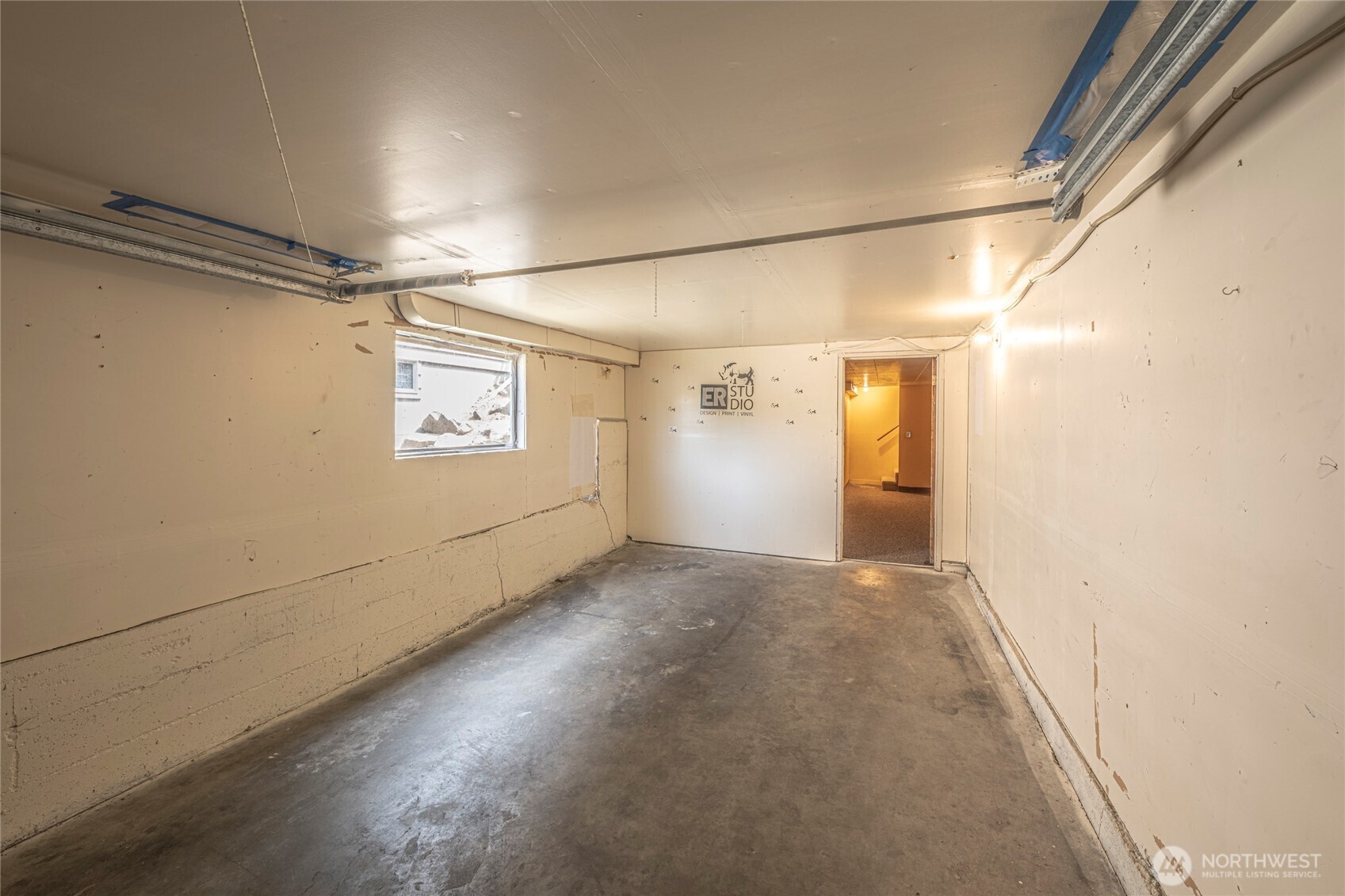 Seattle, Washington, 98125, United States, ,Residential,For Sale,1921913