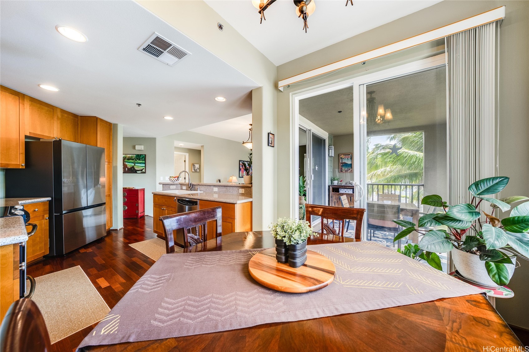 Honolulu, Hawaii, 96825, United States, 3 Bedrooms Bedrooms, ,2 BathroomsBathrooms,Residential,For Sale,1885693
