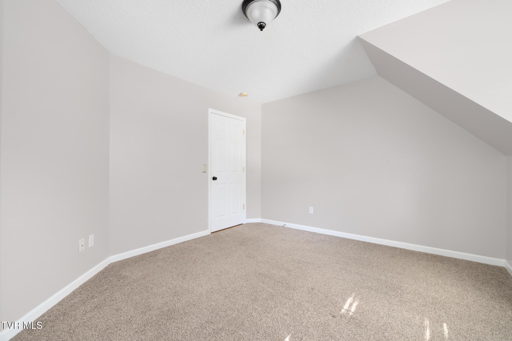 Gray, Tennessee, 37615, United States, 5 Bedrooms Bedrooms, ,4 BathroomsBathrooms,Residential,For Sale,1978234