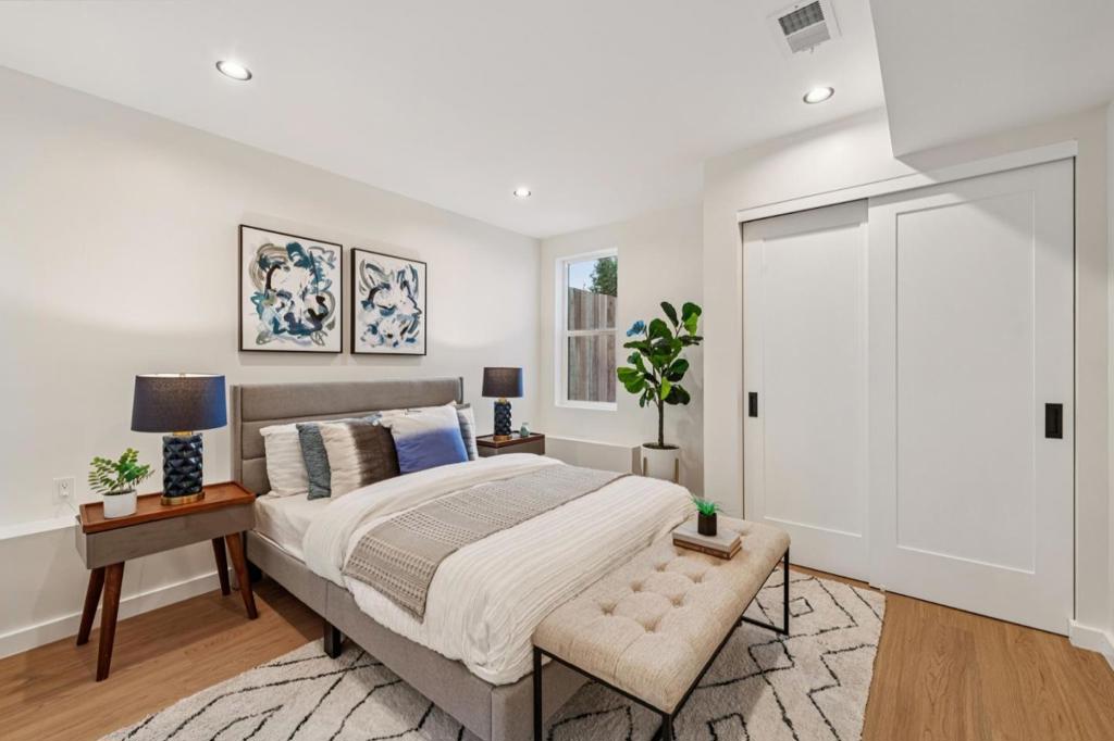 San Francisco, California, 94116, United States, 4 Bedrooms Bedrooms, ,4 BathroomsBathrooms,Residential,For Sale,2014062