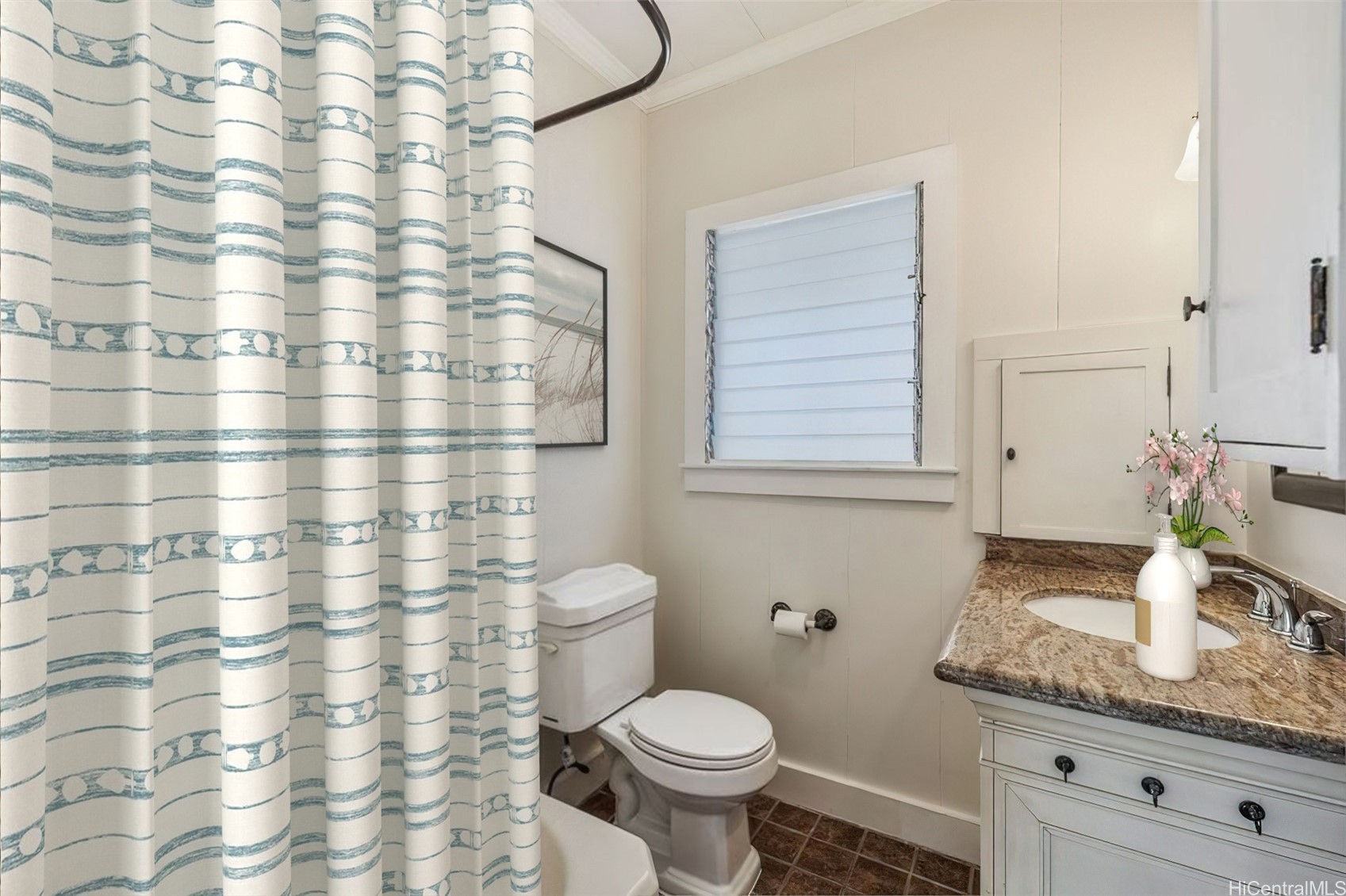 Honolulu, Hawaii, 96817, United States, 4 Bedrooms Bedrooms, ,2 BathroomsBathrooms,Residential,For Sale,1988231