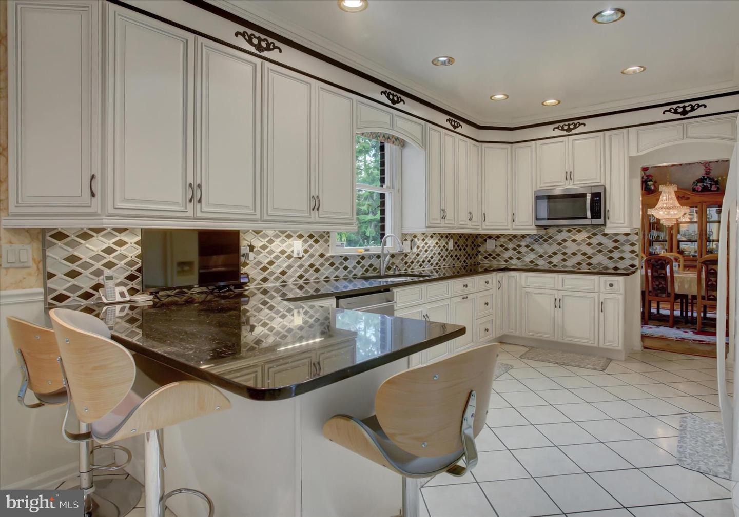 Chambersburg, Pennsylvania, 17202, United States, 5 Bedrooms Bedrooms, ,6 BathroomsBathrooms,Residential,For Sale,1989609