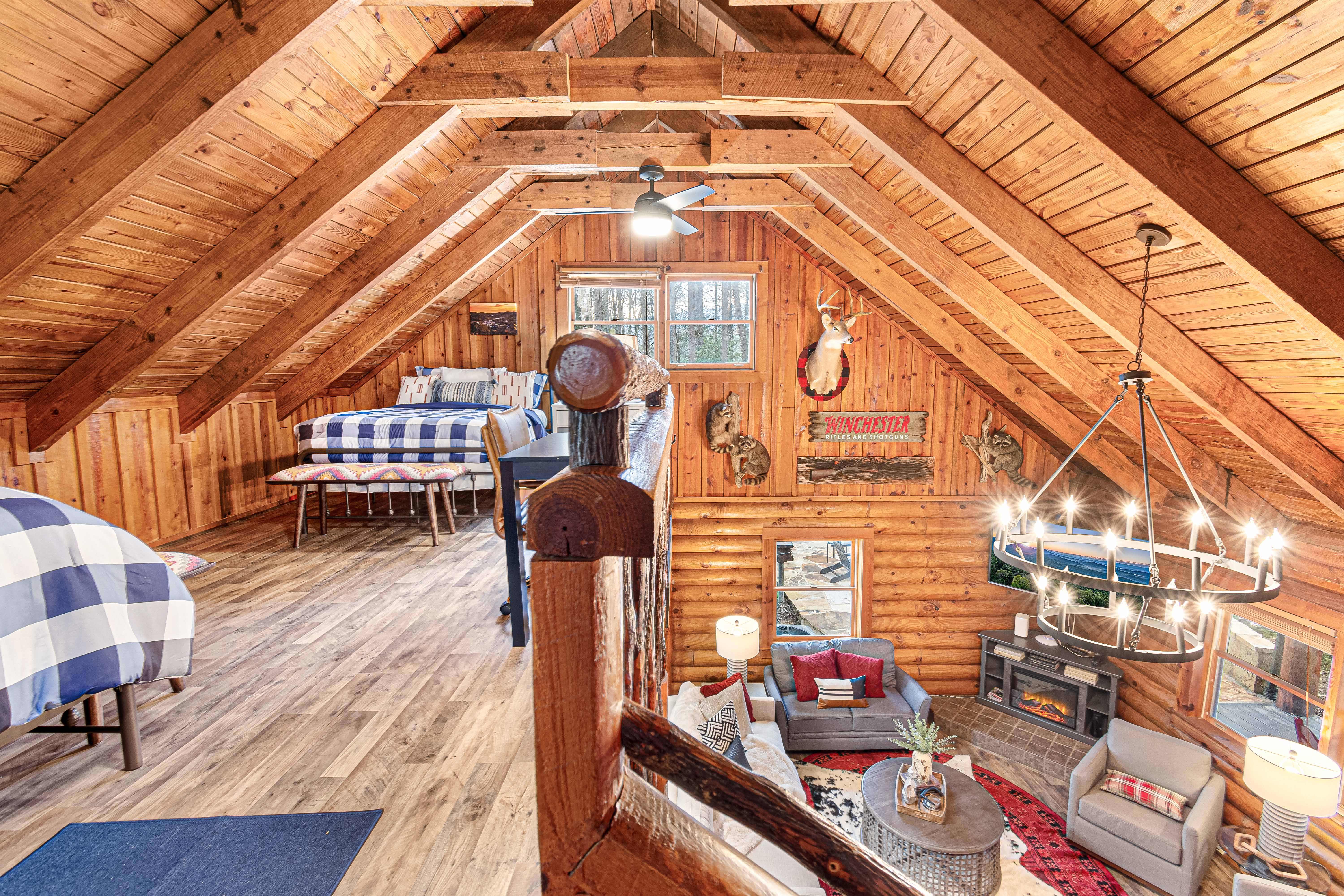 Gatlinburg, Tennessee, 37738, United States, 3 Bedrooms Bedrooms, ,4 BathroomsBathrooms,Residential,For Sale,1977450