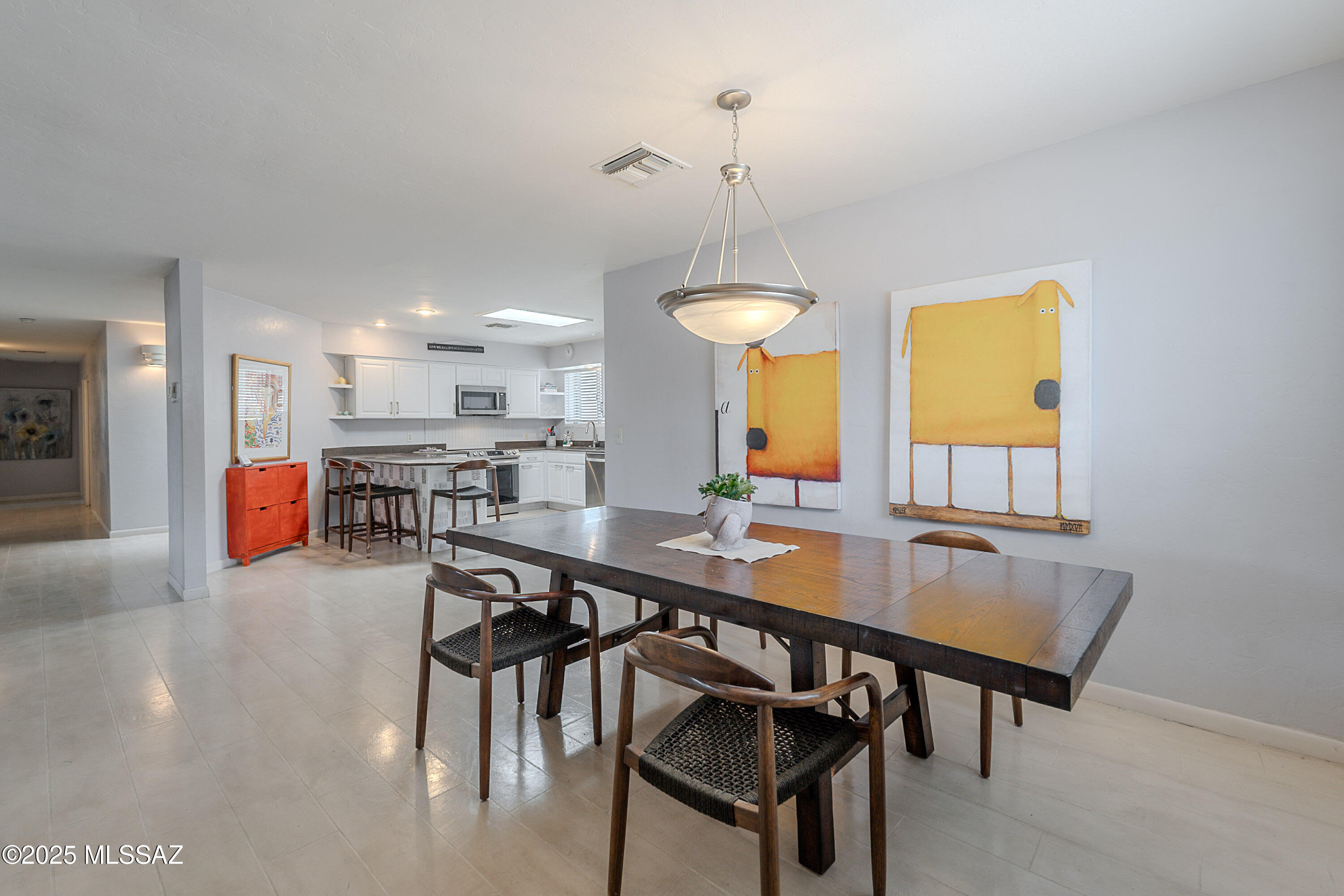 Tucson, Arizona, 85745, United States, 3 Bedrooms Bedrooms, ,2 BathroomsBathrooms,Residential,For Sale,1857796