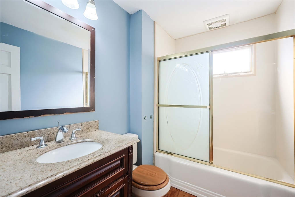 Boston, Massachusetts, 02136, United States, 4 Bedrooms Bedrooms, ,2 BathroomsBathrooms,Residential,For Sale,1944932