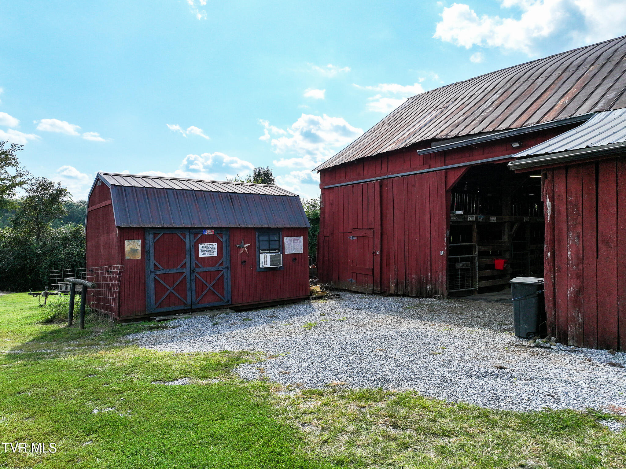 Greeneville, Tennessee, 37745, United States, 3 Bedrooms Bedrooms, ,3 BathroomsBathrooms,Residential,For Sale,2039547
