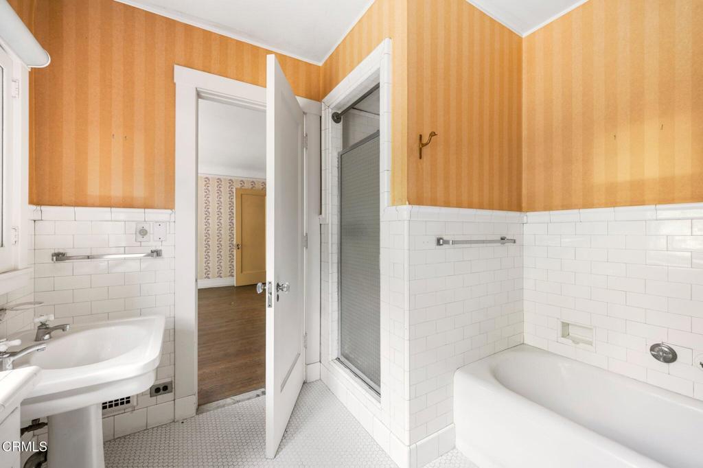 San Marino, California, 91108, United States, 9 Bedrooms Bedrooms, ,5 BathroomsBathrooms,Residential,For Sale,1818772
