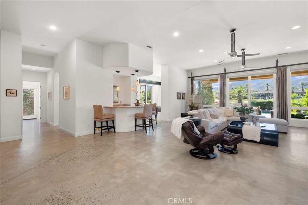 La Quinta, California, 92253, United States, 4 Bedrooms Bedrooms, ,4 BathroomsBathrooms,Residential,For Sale,1974017