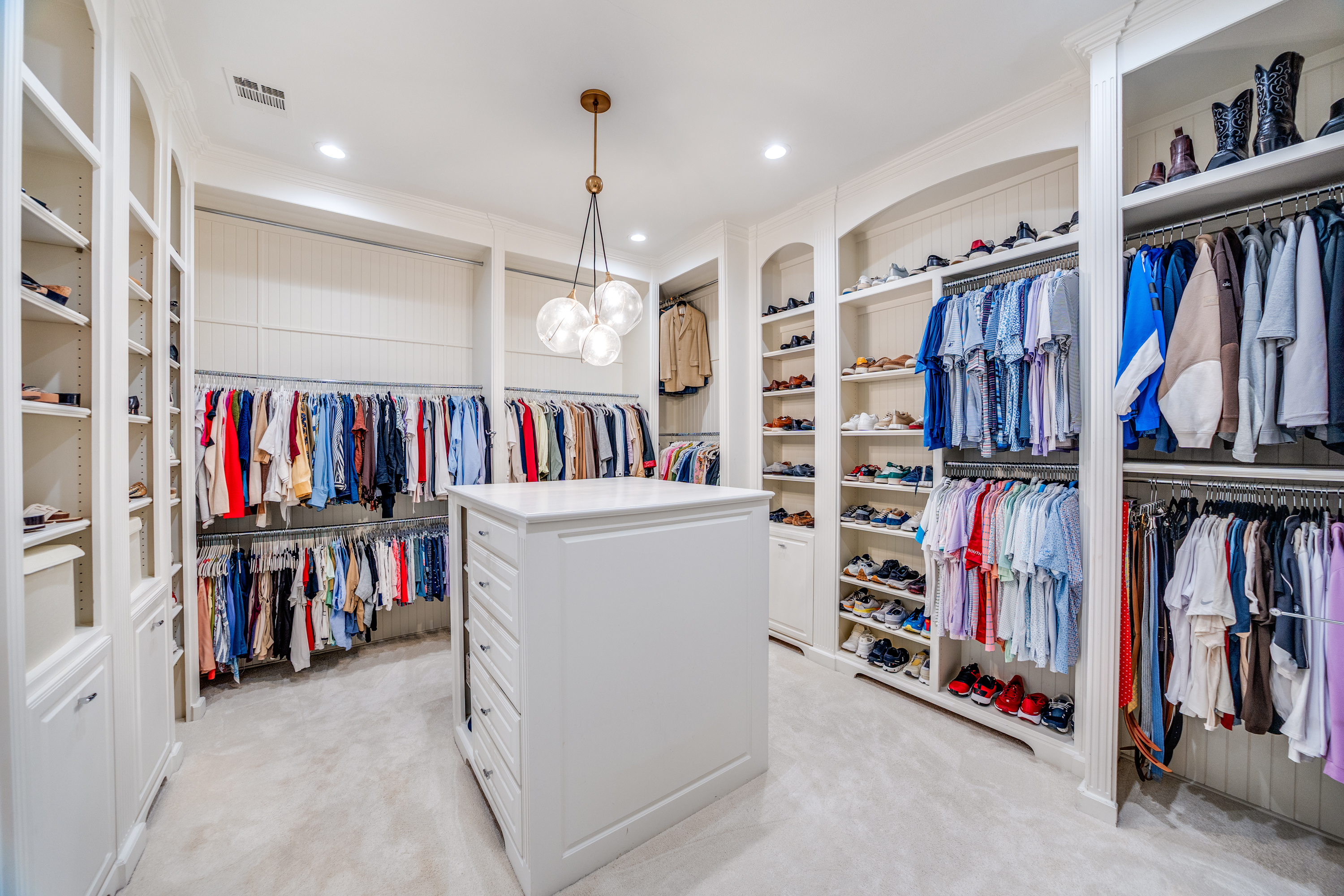  Grand, Light-Filled Retreat Designed for Entertaining in Preston Hollow - 物件實景