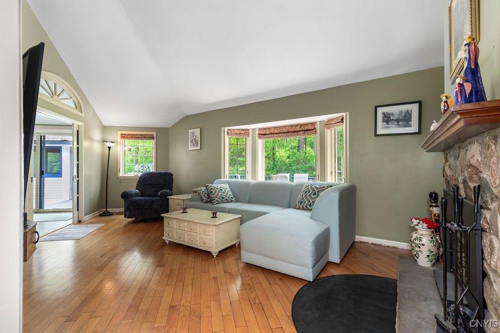 Jamesville, New York, 13078, United States, 4 Bedrooms Bedrooms, ,4 BathroomsBathrooms,Residential,For Sale,1829138