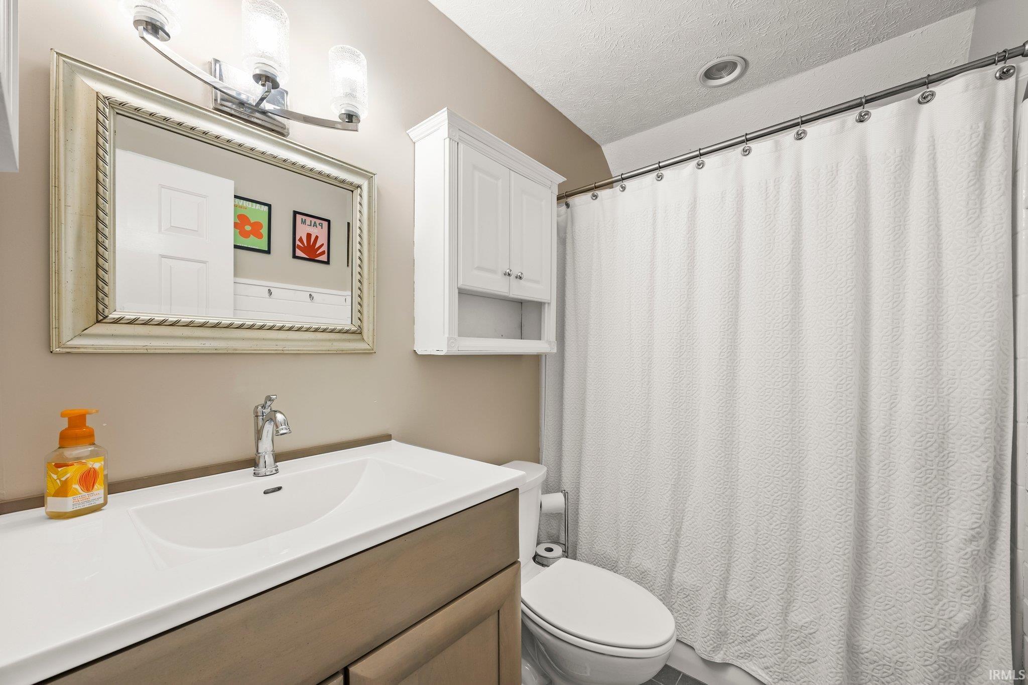 Bloomington, Indiana, 47401, United States, 4 Bedrooms Bedrooms, ,4 BathroomsBathrooms,Residential,For Sale,1978247