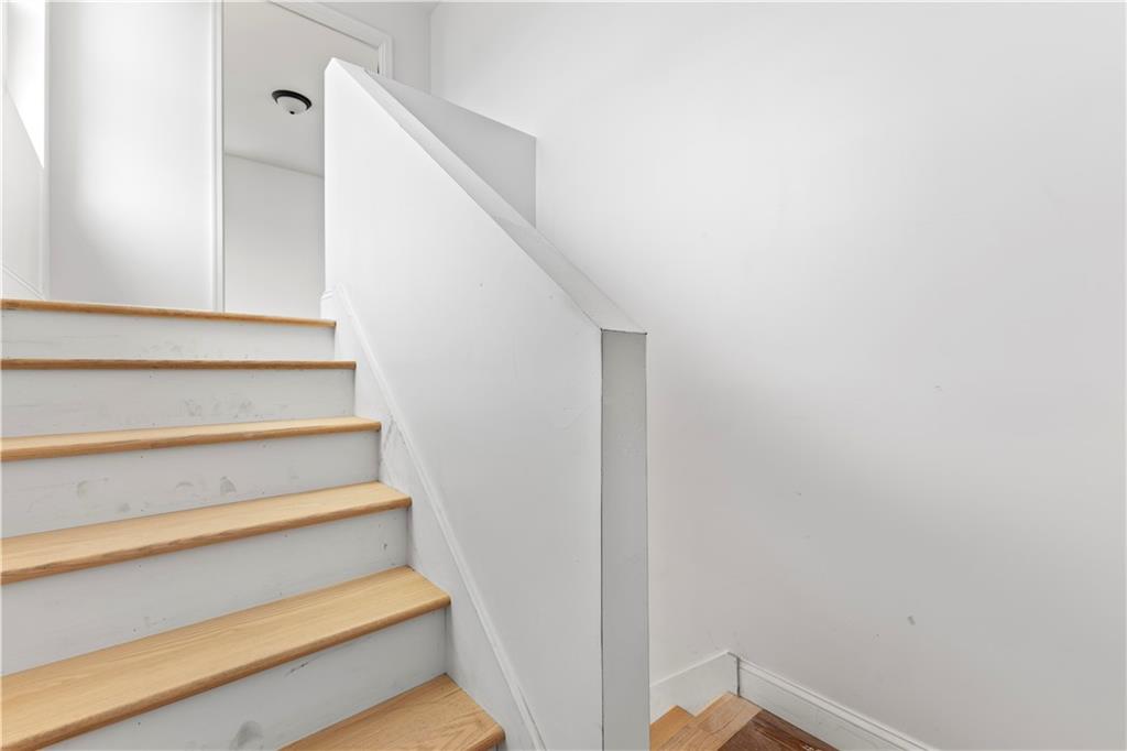 Providence, Rhode Island, 02907, United States, 6 Bedrooms Bedrooms, ,4 BathroomsBathrooms,Residential,For Sale,1924477